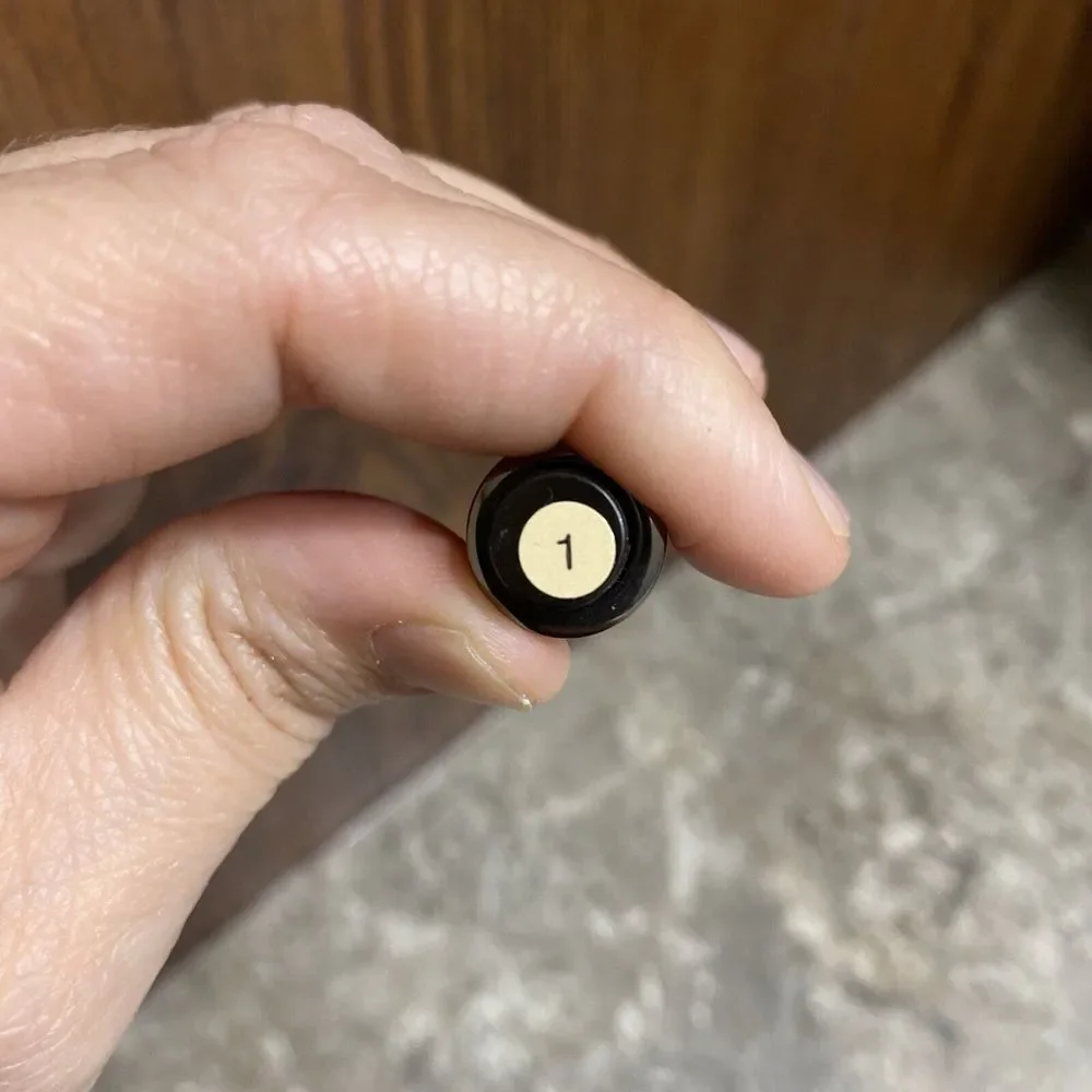 Laura Mercier Candleglow Concealer And Highlighter  SHADE 1  0.07oz 2.2ml‎ NEW